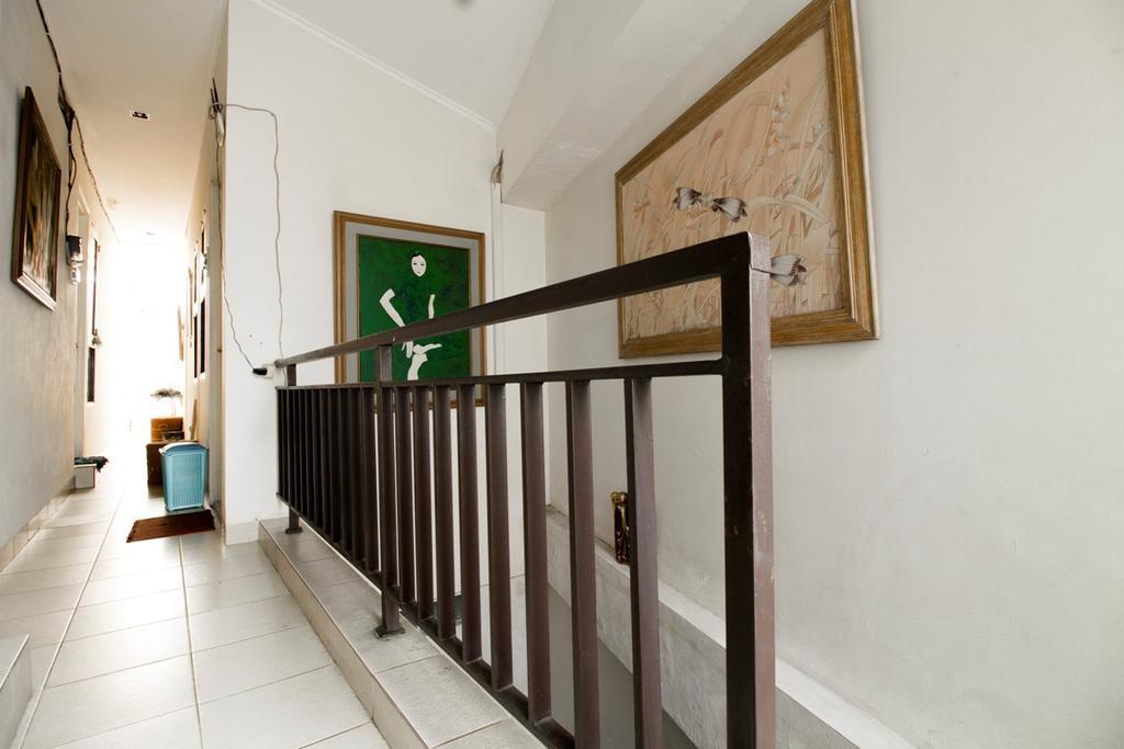 Reddoorz Near Taman Puring Guest house 2*