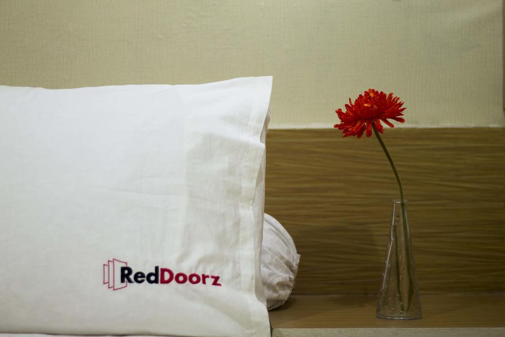 Guest house Reddoorz Near Taman Puring Jakarta
